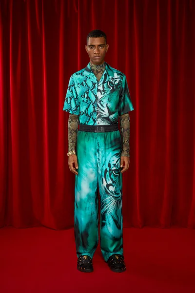 Look 60